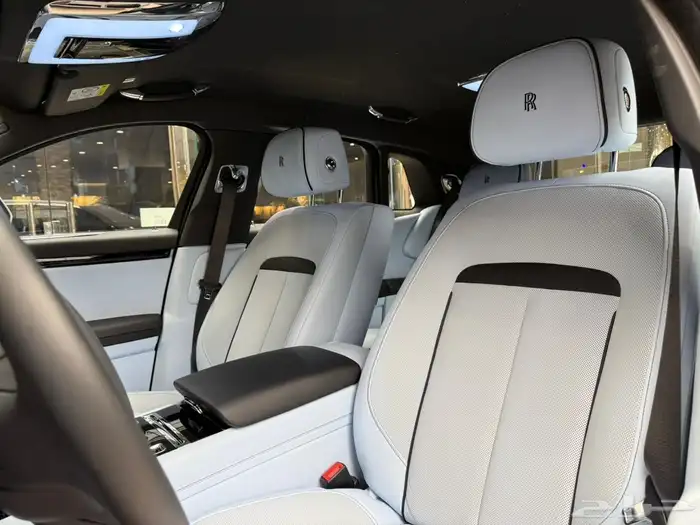 Rolls-Royce ghost 2023 6