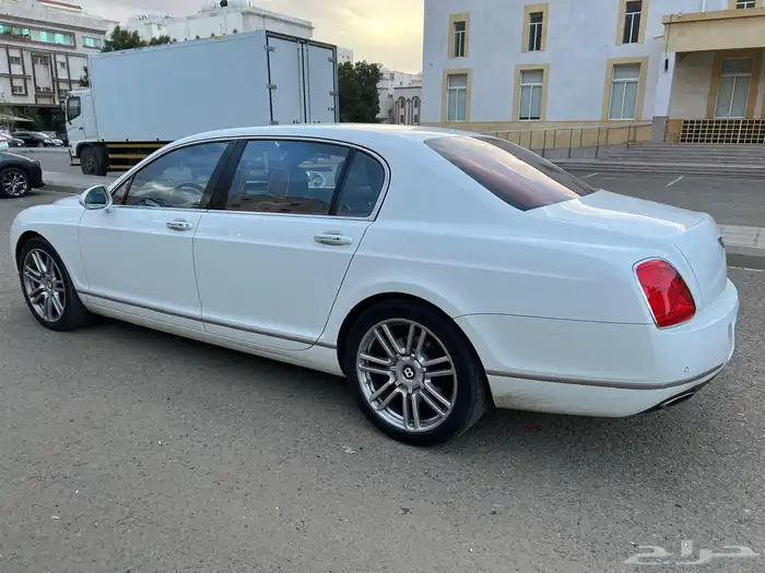 بنتلي فلاينج سبير 2013 سعودي ممشى قليل الحد 35