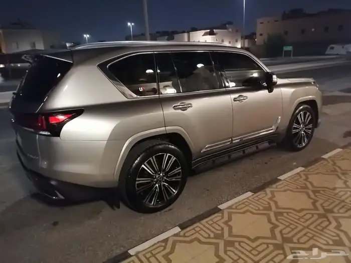 جيب لكزس تيتانيوم 2024 وارد الساير 3