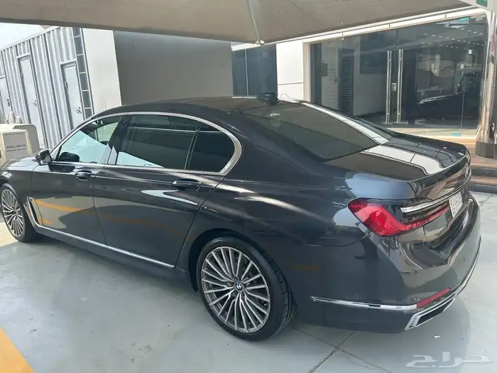 بي ام دبليو BMW فل كامل نظيفة جدا علي الشرط موديل 2020 3