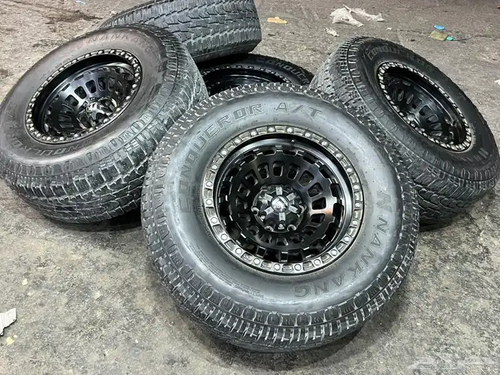 جنوط فيول 6 مسمار مع كفرات نانكنج وكاله مقاس 285 70 17 0