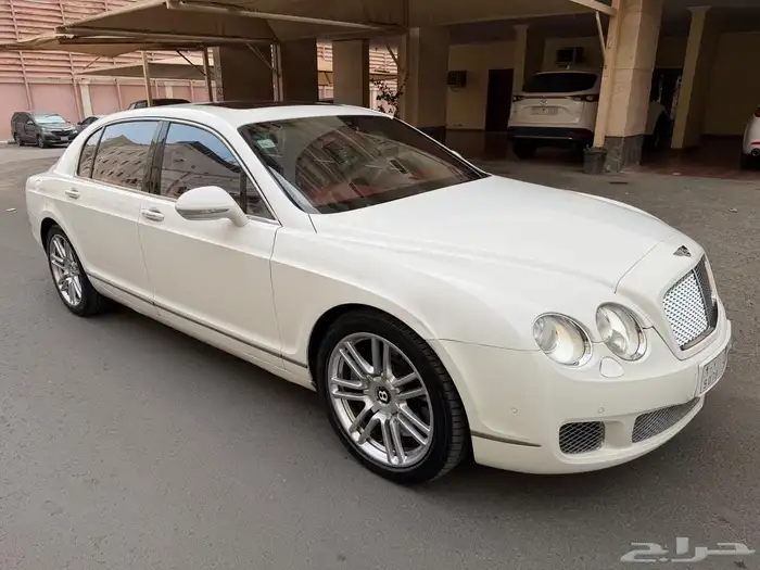 بنتلي فلاينج سبير 2013 سعودي ممشى قليل الحد 1