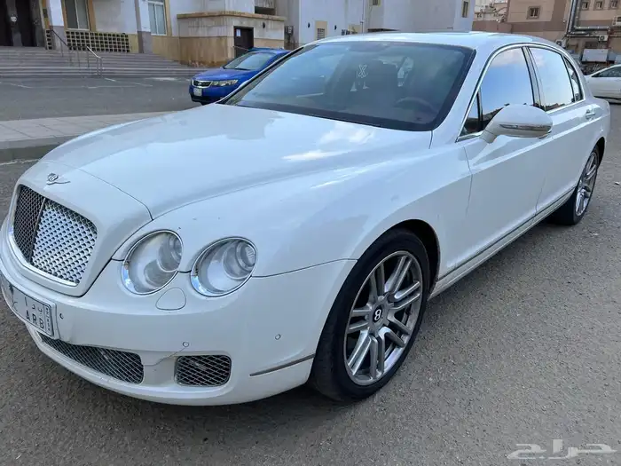 بنتلي فلاينج سبير 2013 سعودي ممشى قليل الحد 38