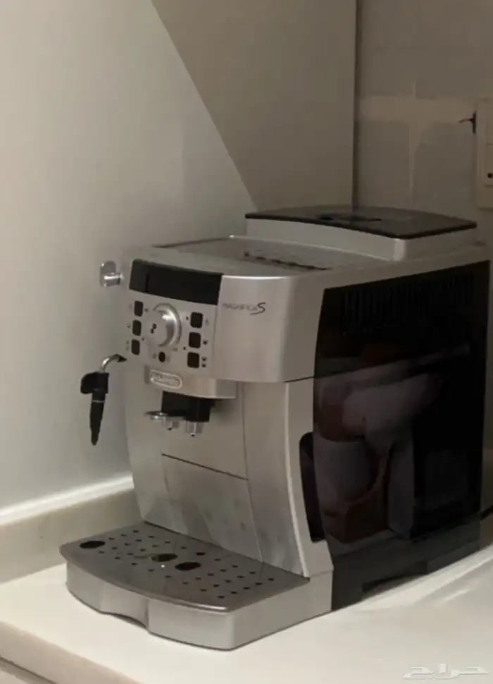 مكينه قهوه ديلونجي 0