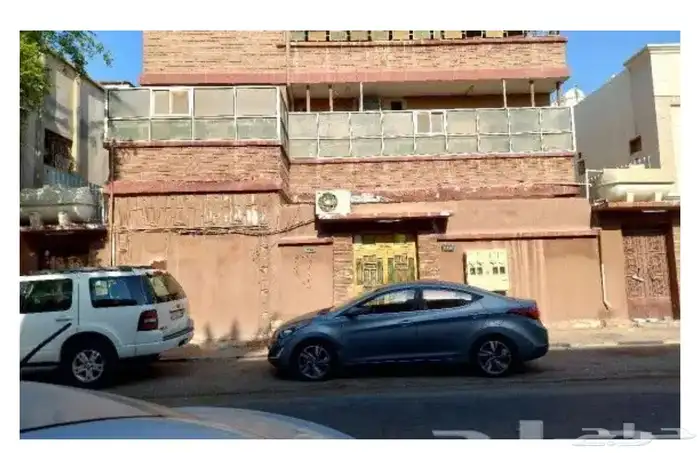 دور وشقتين للبيع بحي غرناطة قرب المستشفى المركزي الدمام 0