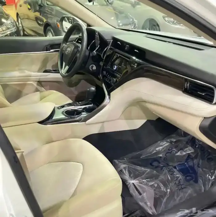 كامري LE موديل 2020 في قمة النظافه 9