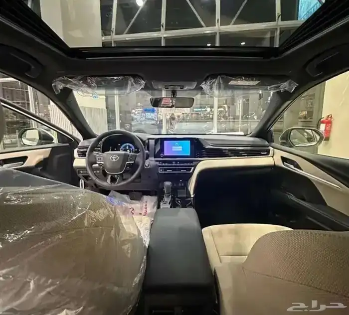 كامري LE بنزين 2025 4