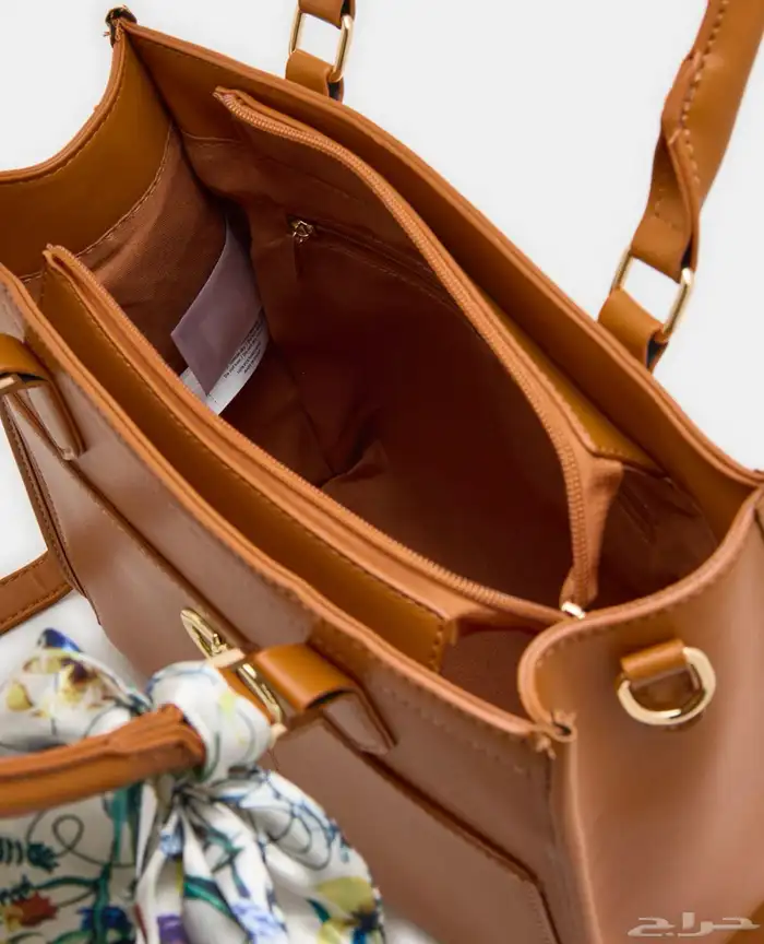 للبيع  حقيبة جديدة تمام ا 0