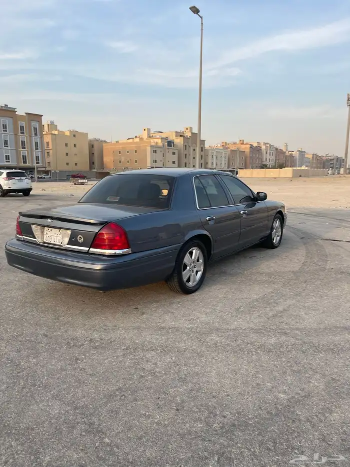 فورد كراون فاكتوريا 2007 2