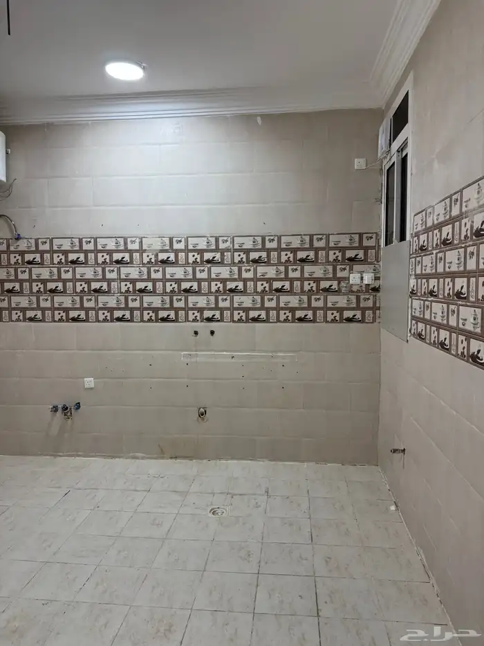 شقة ثلاث غرف بحي السلام 12