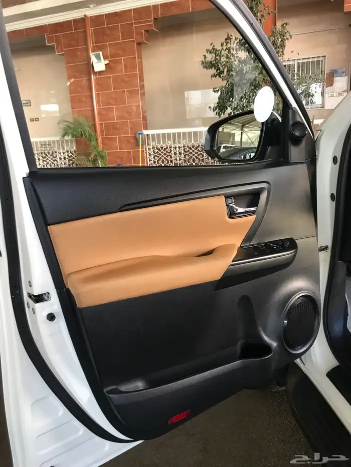 جيب فورتشنر ديزل 2400cc موديل 2022 17