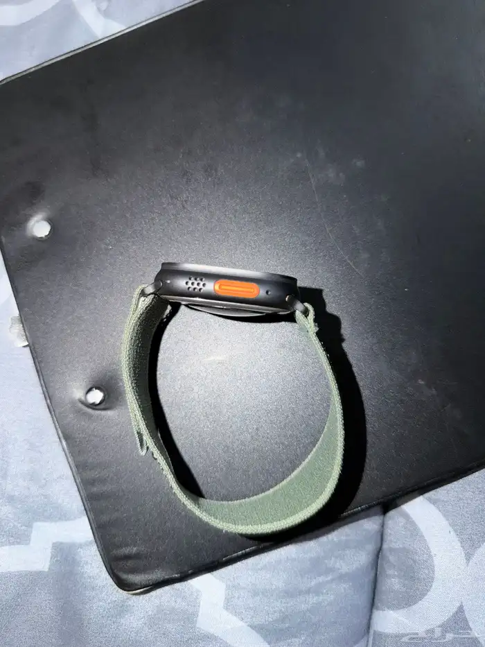 ايفون 17 برو ماكس 256 كحلي وابل وتش الترا 2 10