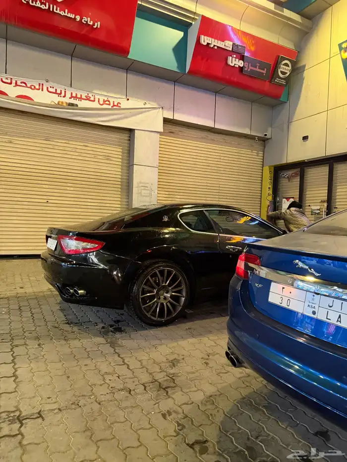 مازراتي جراند توريزمور اس 4.7 2012 المكينة الحمراء مصدومة 11