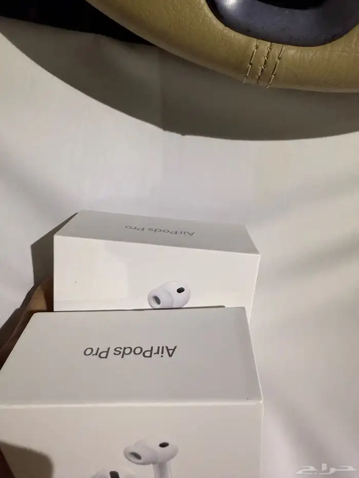 سماعات ابل ايربودز برو 3 جديدة   New Apple AirPods Pro 3 3