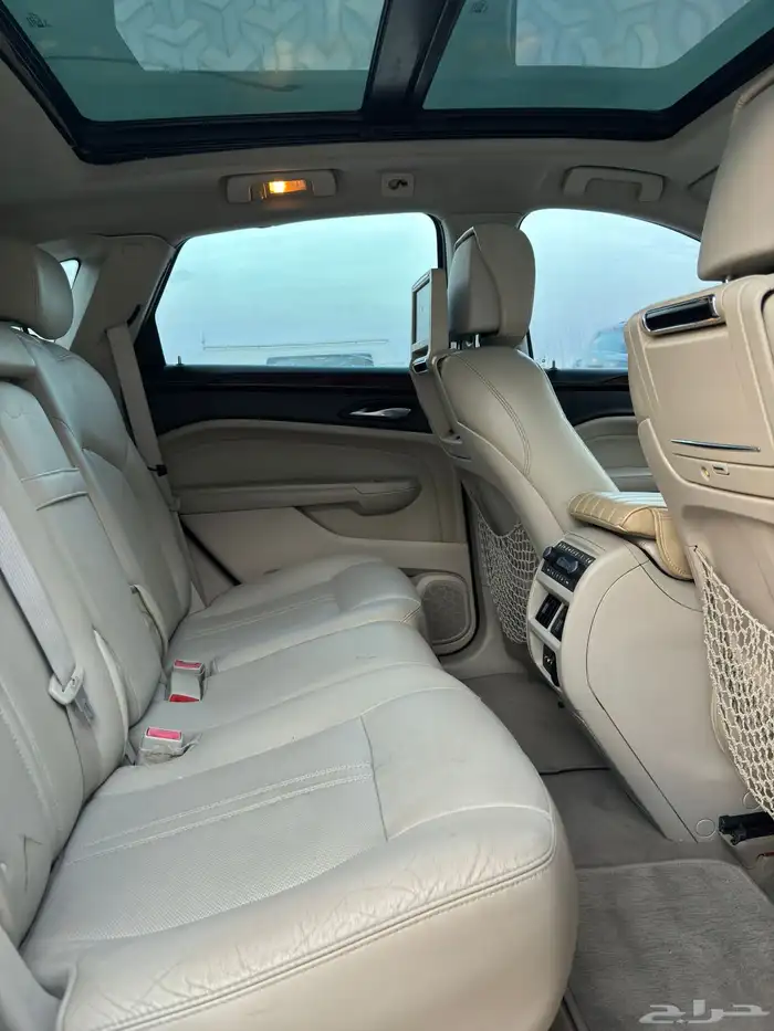 كاديلاك SRX 2010 فل كامل فتحه بانوراما 16