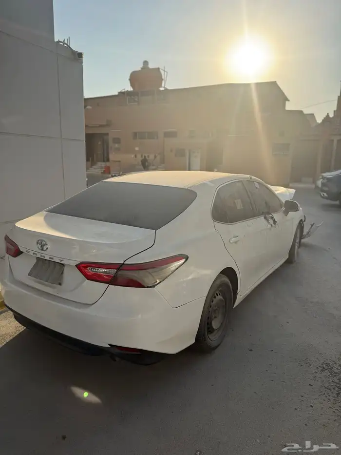 كامري ستاندر 2020 لون ابيض 5