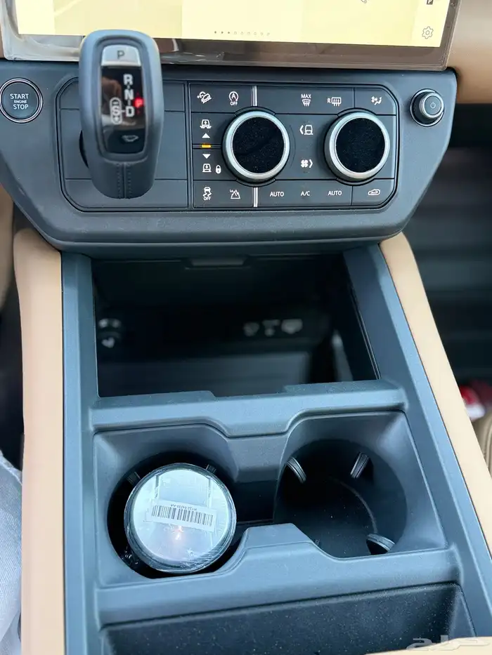 لاندروفر ديفندر HSE موديل 2026 وارد الناغي نظام 50-50 6