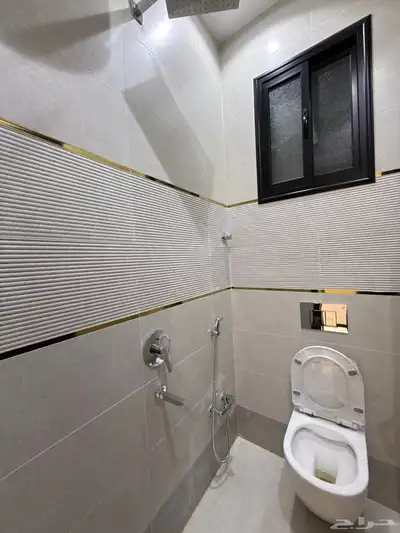 شقه ارضيه 6 غرف بمداخل مستقله قرب ممشي الراقي-بسعر550الف index