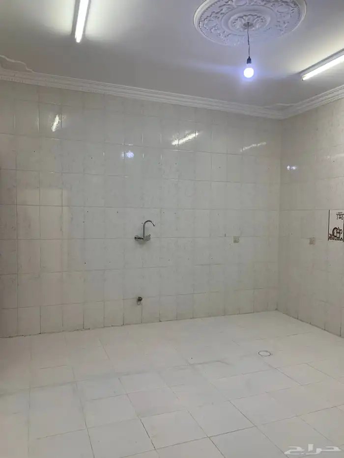 شقة للايجار بالمدينة المنورة حي العزيزية 2