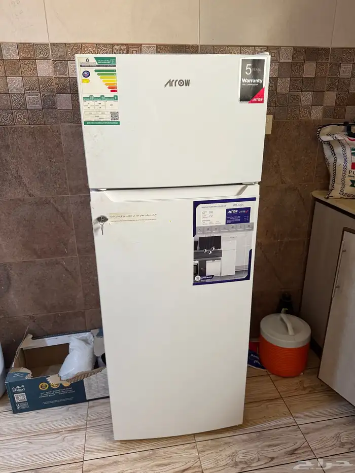 فرن وثلاجه وخبازه للبيع 1