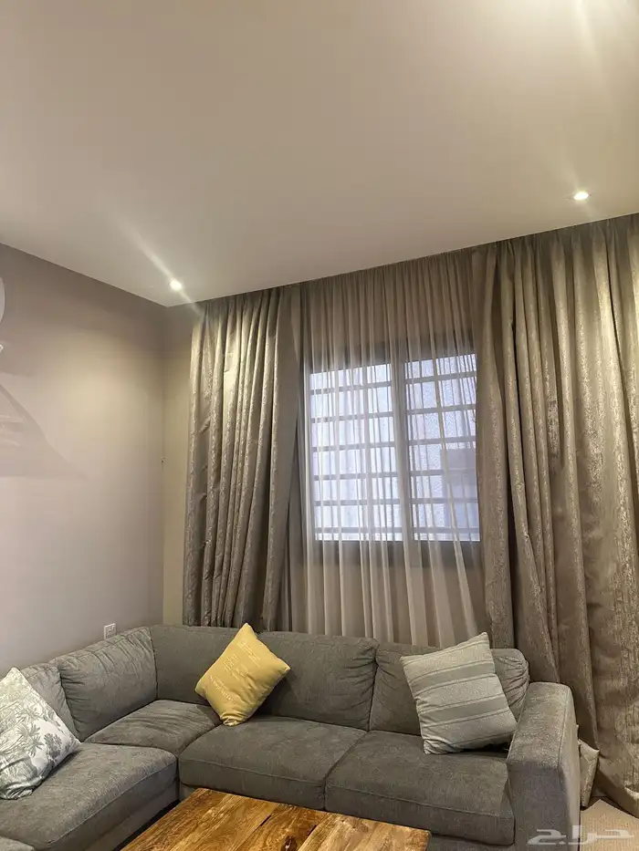 شقة للبيع في حي الياسمين 4