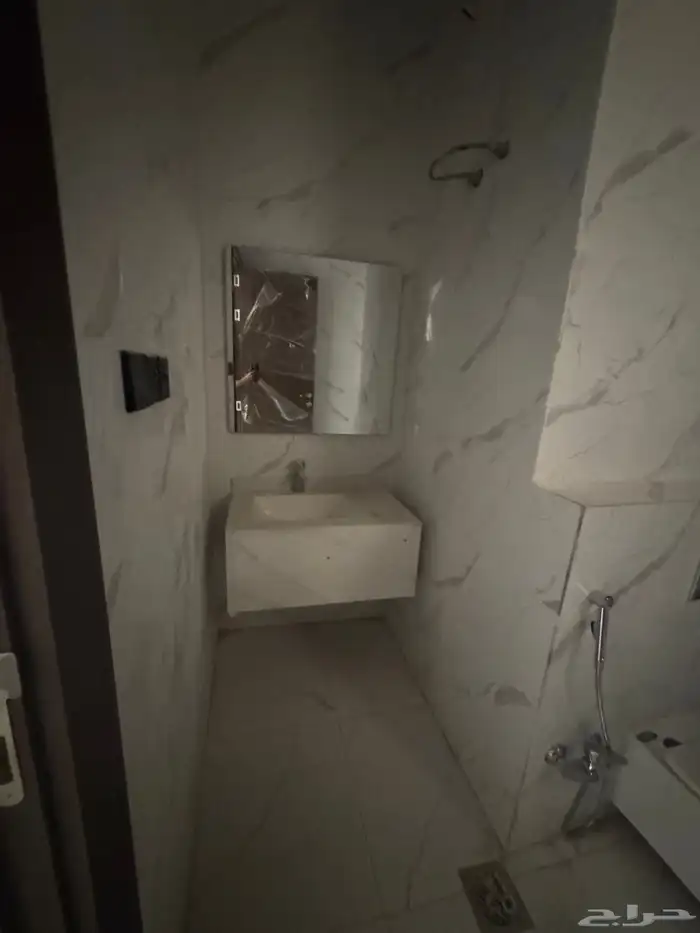 عمارة جديدة م للبيع بحي القادسية 10