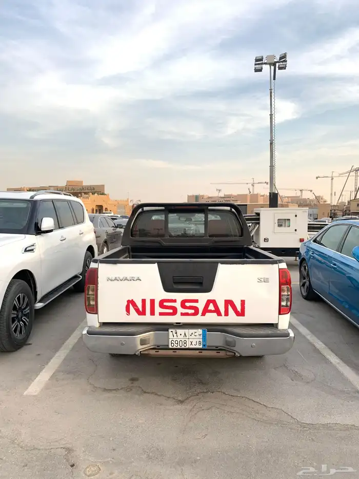 نيسان نافارا 2015 5