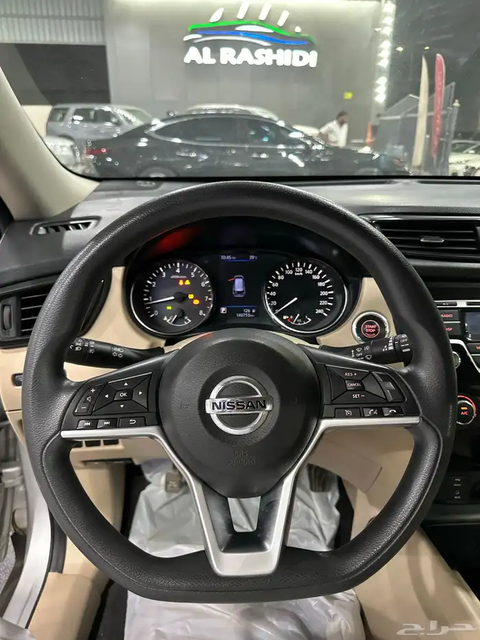 اكس تريل 2020 نص فل دبل لدى معرض(عبيد الرشيدي) 24