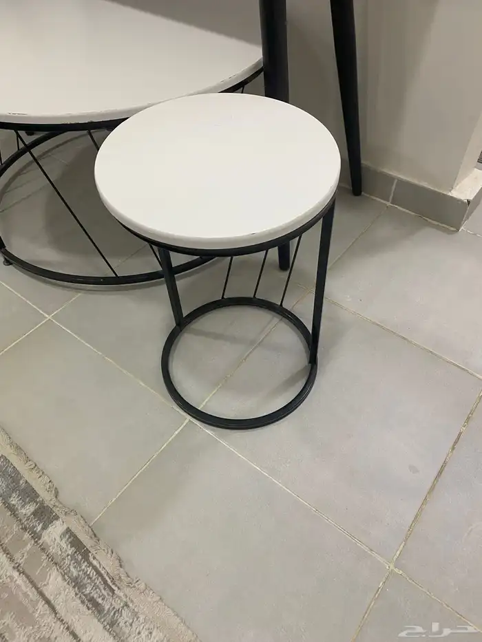 كنب مع طاولات 2