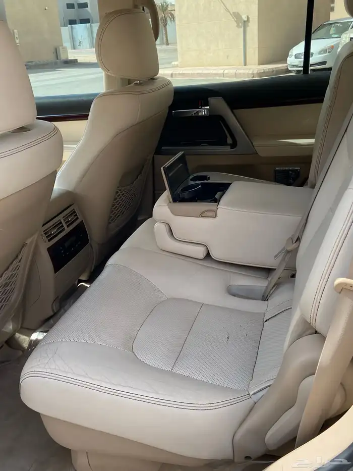 لاندكروزرVXRلمتد. شرط محركات فحص دوري جديد استماره جديده 9