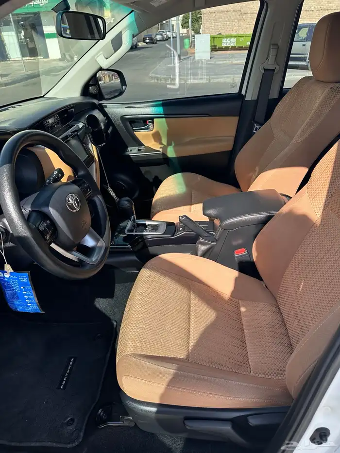 فورتشنر 2021 ابيض 4 دبل 15