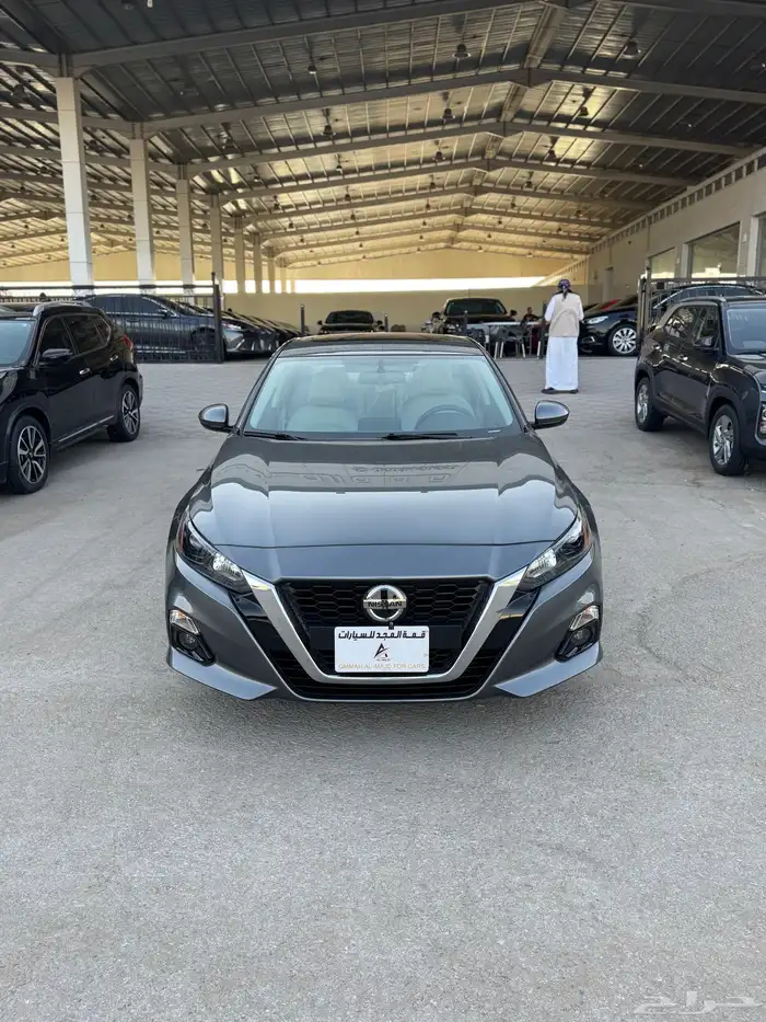 للبيع نيسان التيما 2022 نص فل بحالة الوكاله 0
