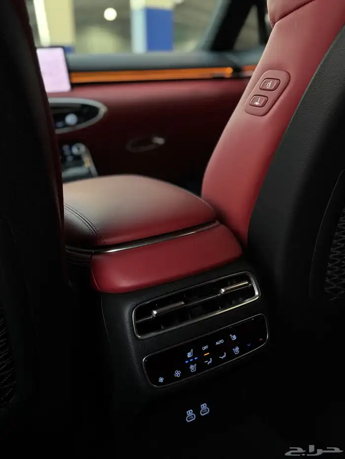 جنسس GV70 2025 بلاتينيوم سبورت عداد 10 الاف 9