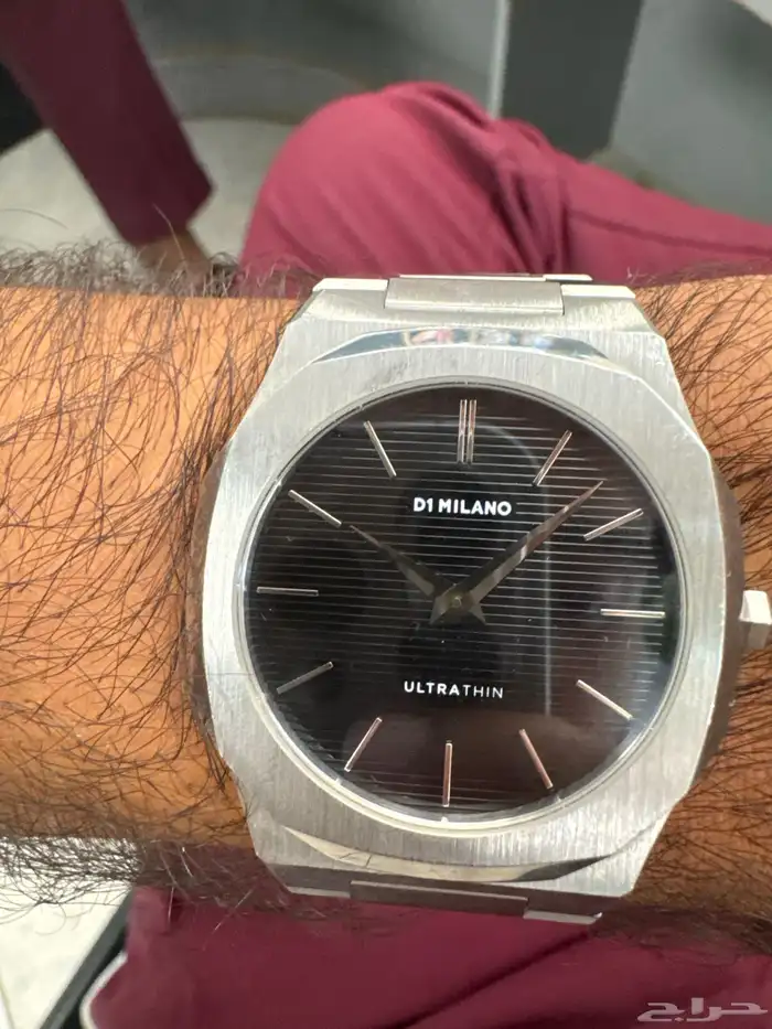 ساعة اصلية على السوم من D1MILANOالترا 0