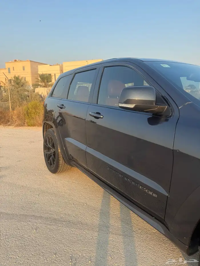 جراند شروكيSRT 2014 20