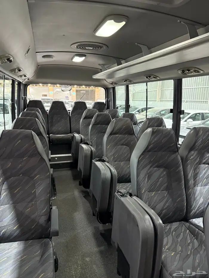 للبيع باص هونداي كونتي موديل 2014 ديزل 30 راكب ( ممشى قليل) 14