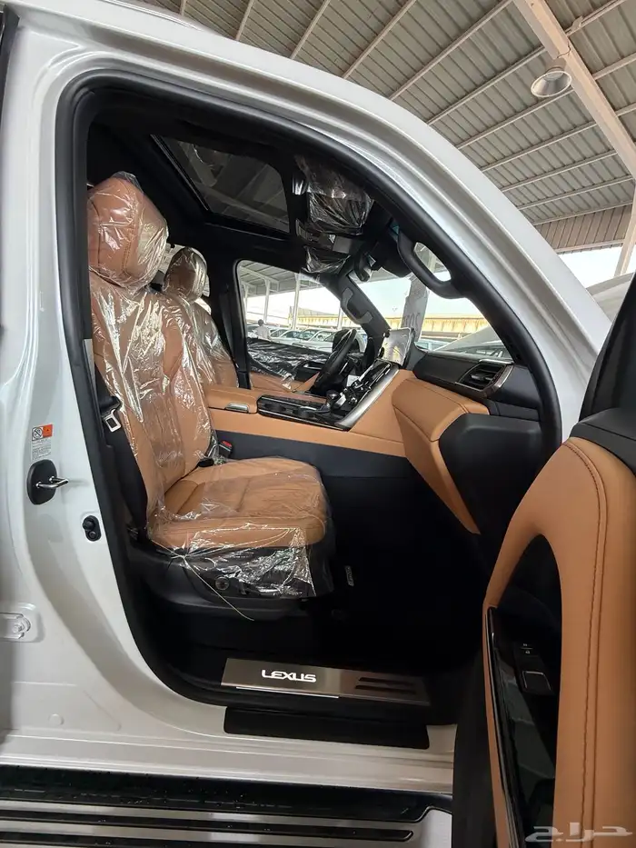 لكزس BB LX600 موديل 2025 سعودي 38