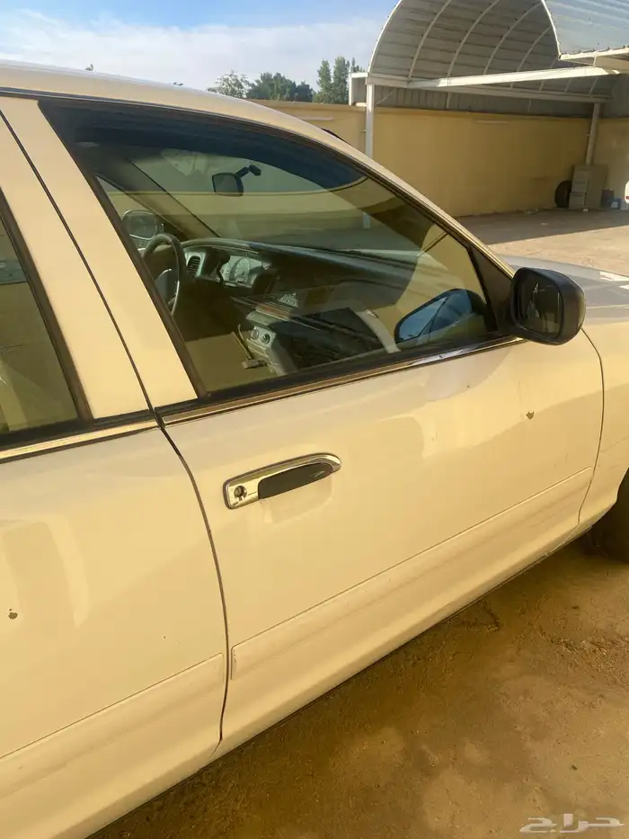 فورد فكتوريا 2004 6