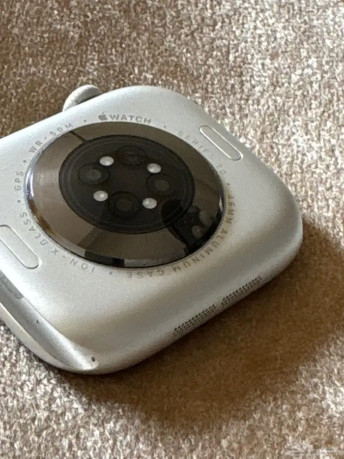 ساعة ابل الإصدار العاشر 46 مقاس 2