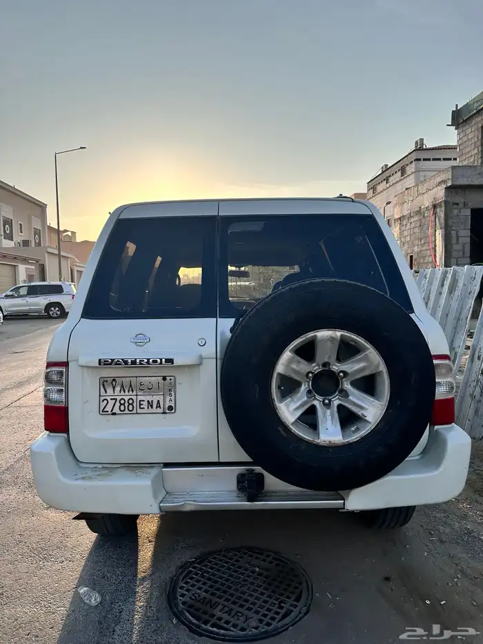 نيسان فتك 2003 5