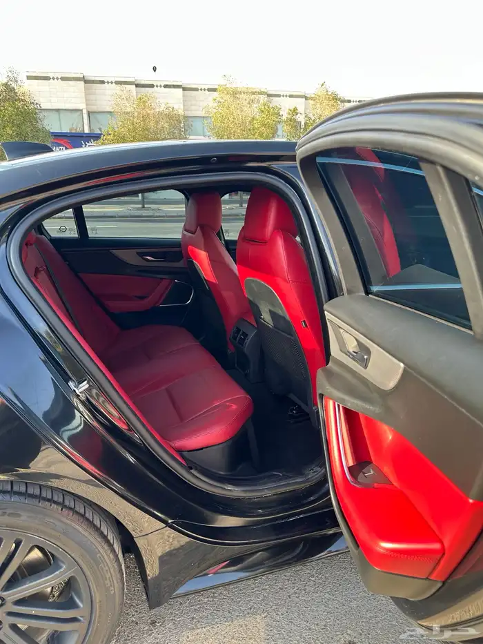 جاكوار 2020 11