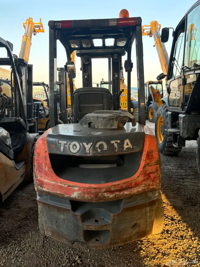 رافعة تويوتا 3 طن 2017 1