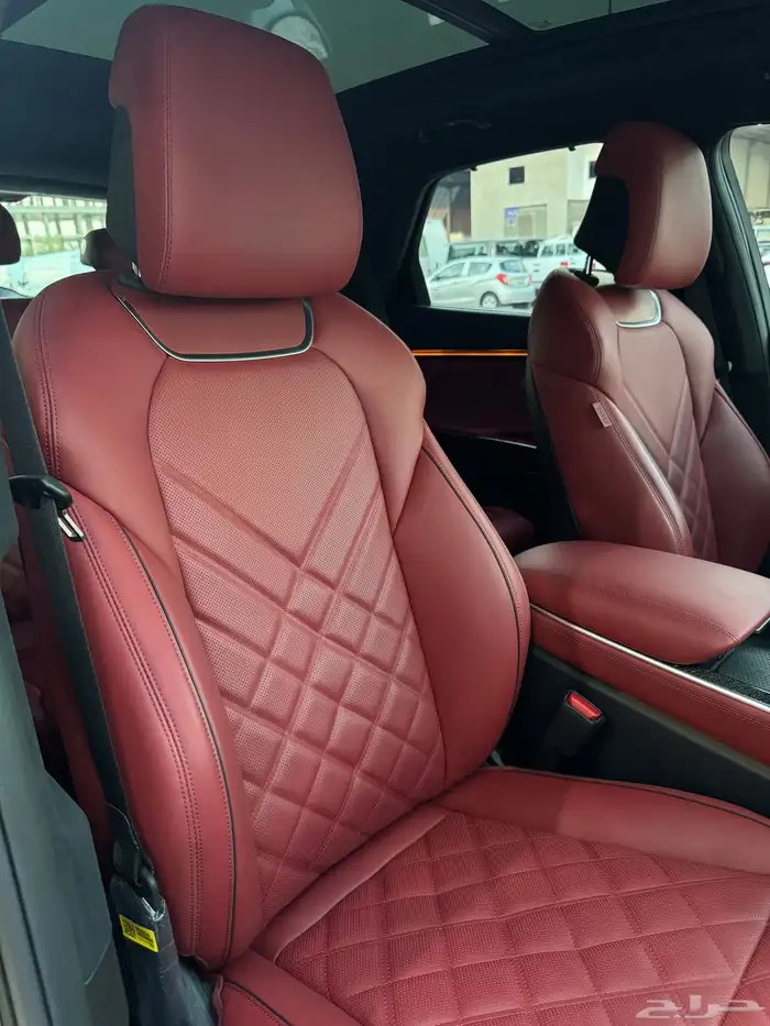 جنسس GV70 2025 بلاتينيوم سبورت عداد 10 الاف 12