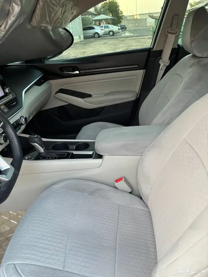 نيسان التيما 11