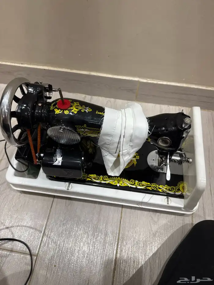 مكينة خياطة نظيفة جدا 0