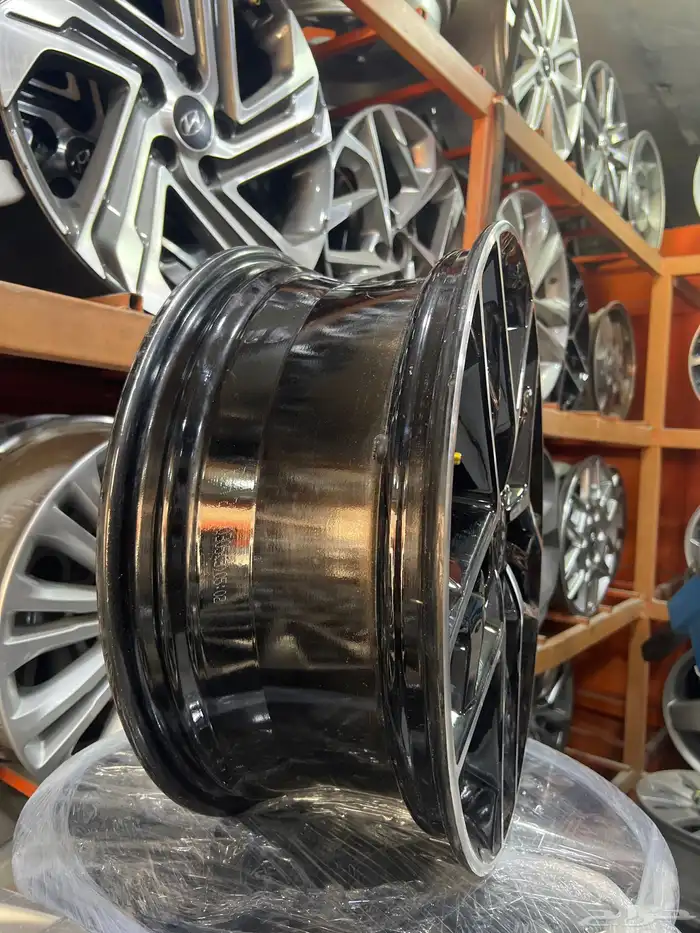 جنوط كيا أوبتيما موديل 2022 مقاس 18 اصلي وكاله 3