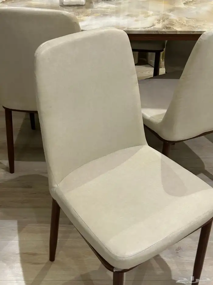 سفرة طعام 6 أشخاص 2