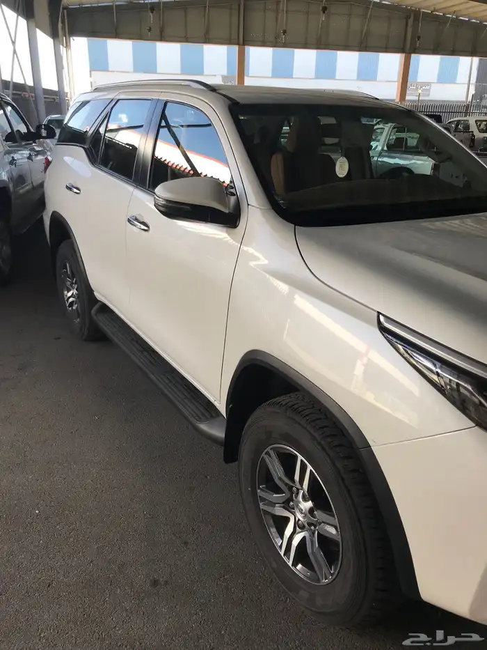 جيب فورتشنر ديزل 2400cc موديل 2022 5