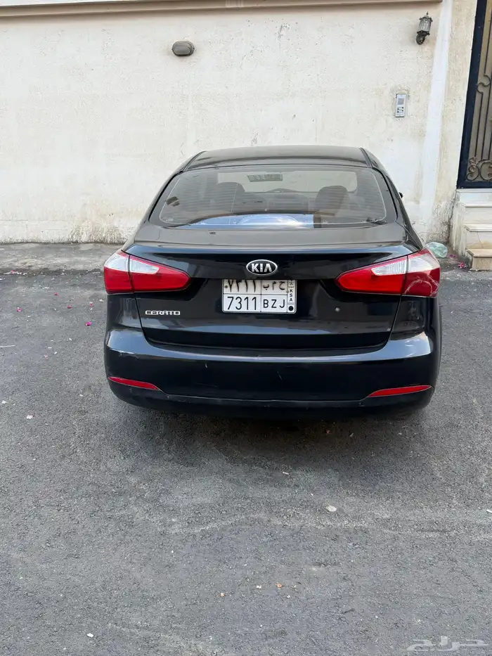 كيا سيراتو اسود 2015 2