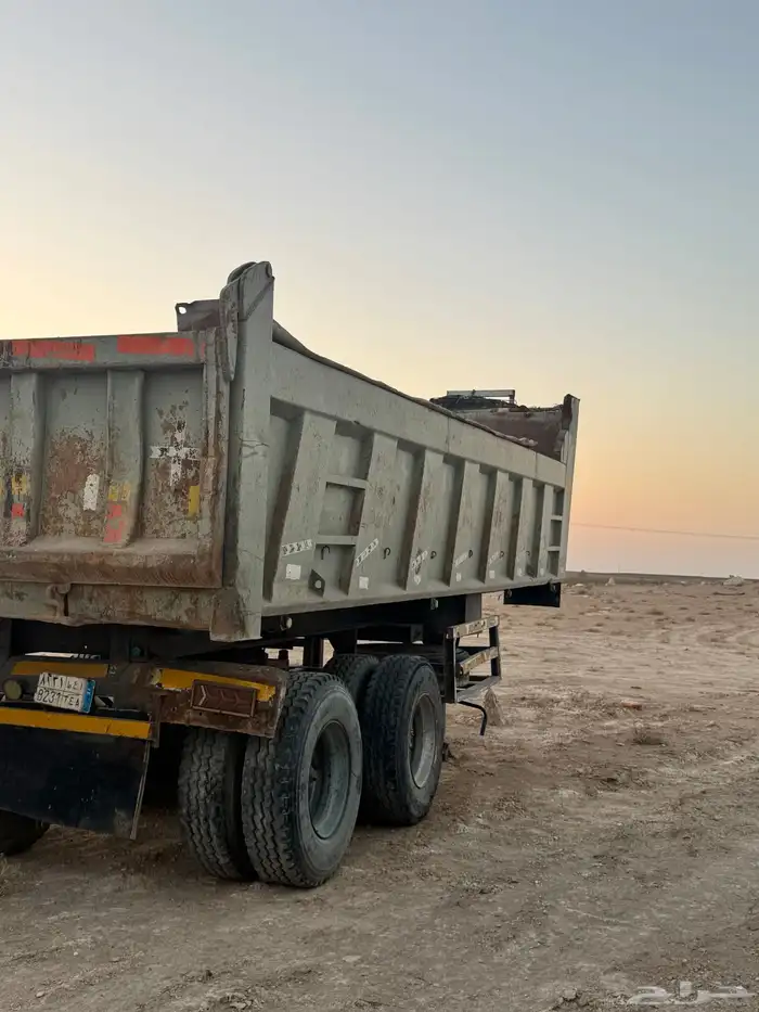 للبيع صندوق قلاب نضيف مقاس 18 جنط صاج 6